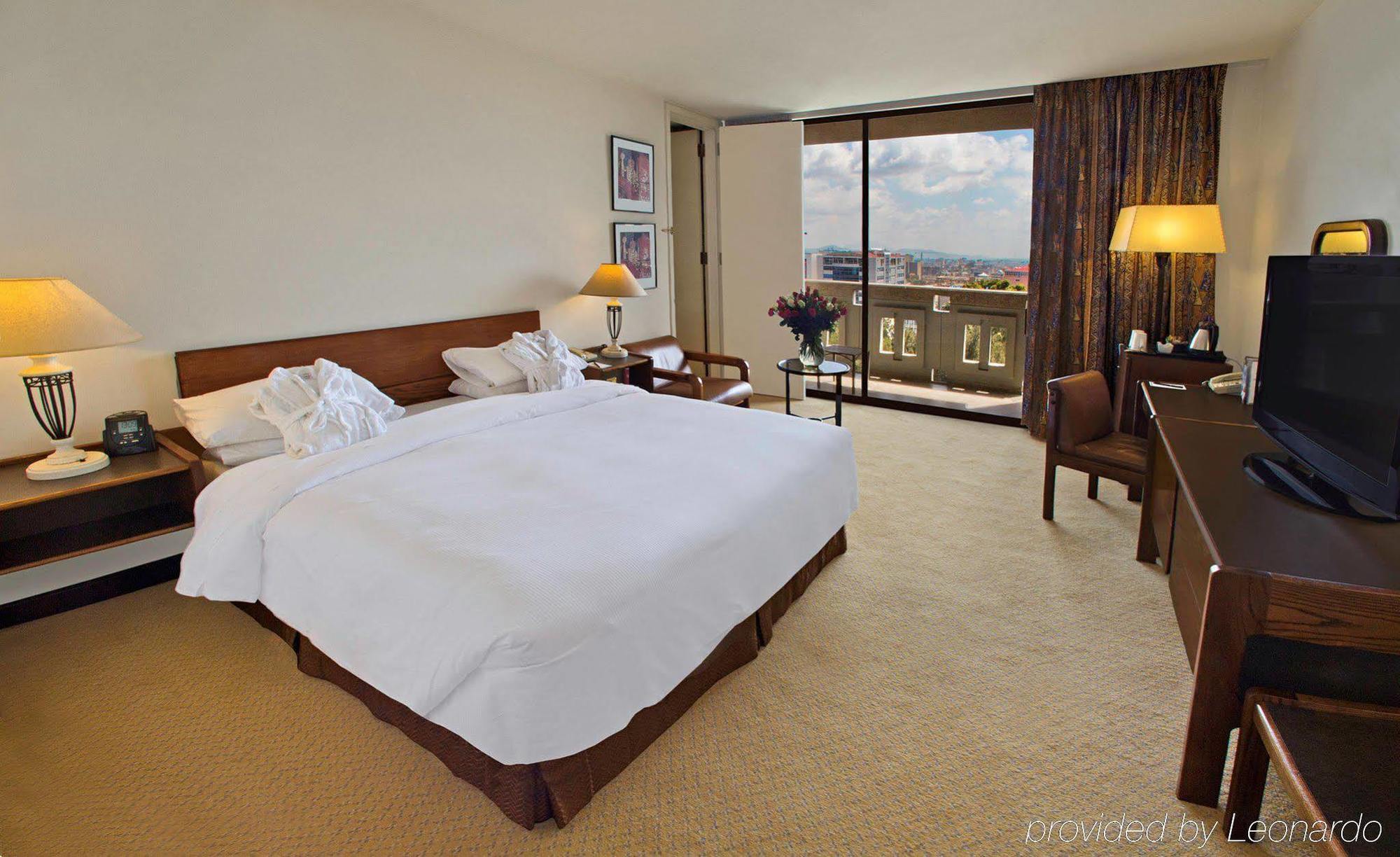Hilton Addis Ababa Hotel Ngoại thất bức ảnh